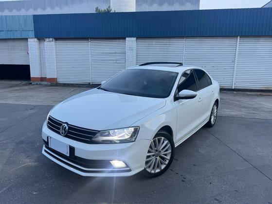 VOLKSWAGEN JETTA 2.0 COMFORTLINE FLEX 4P TIPTRONIC